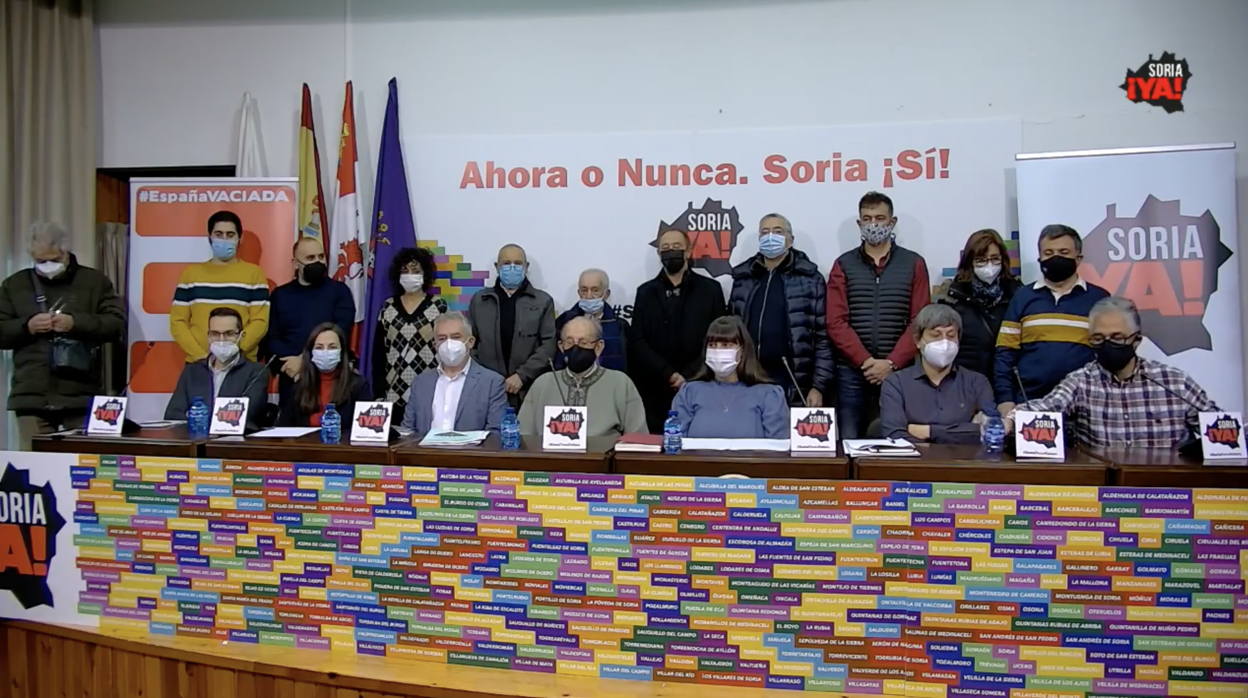 Miembros de Soria Ya, en la rueda de prensa en la que anunciaron este lunes su salto a la política