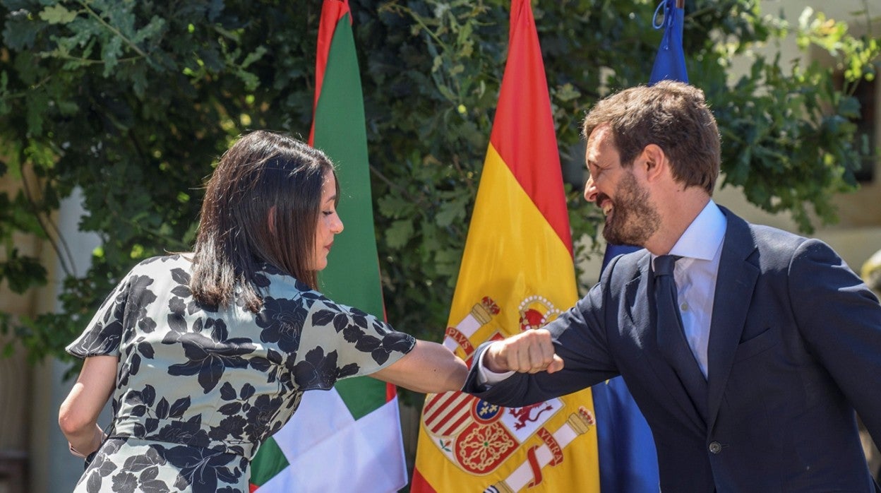 Inés Arrimadas y Pablo Casado, en una imagen de archivo