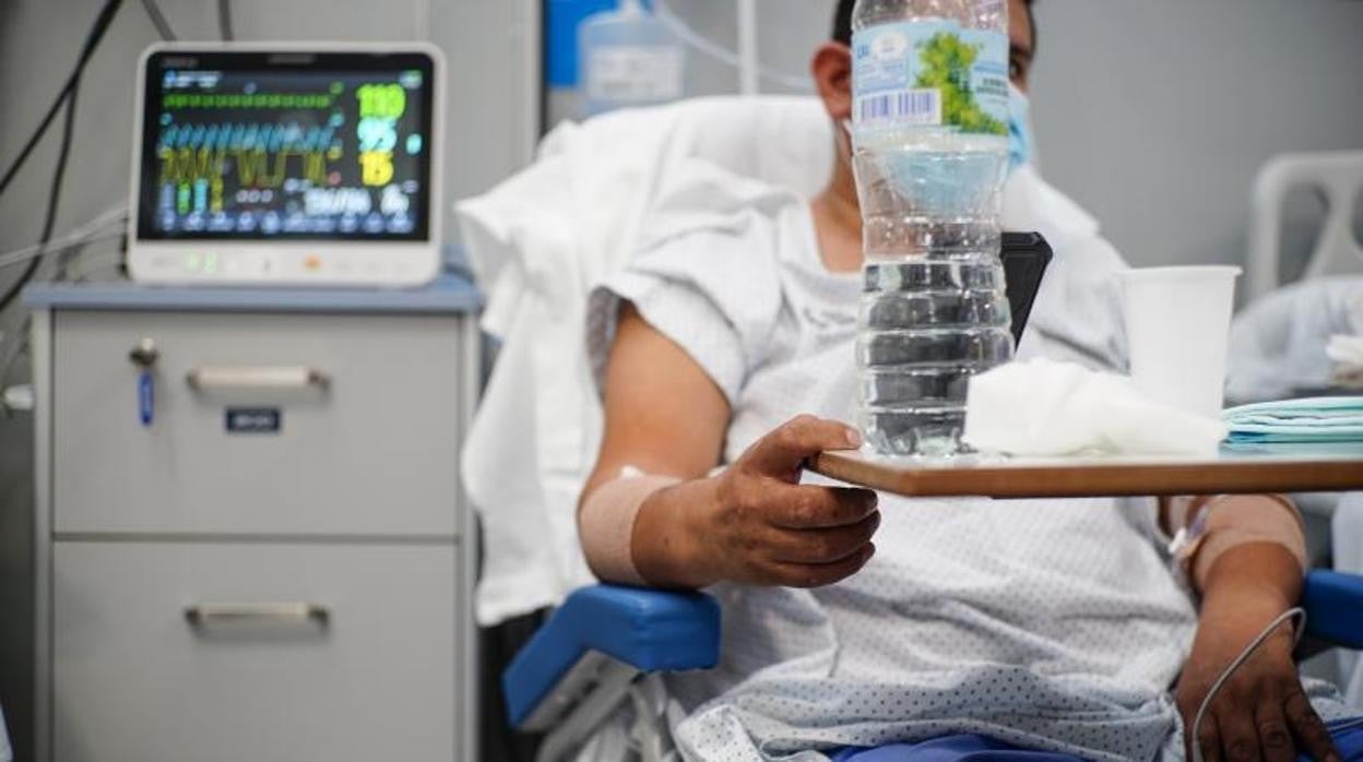 Ronaldo convalece por Covid en el Hospital Isabel Zendal de Madrid, recién salido de la UCI y todavía sin vacunar