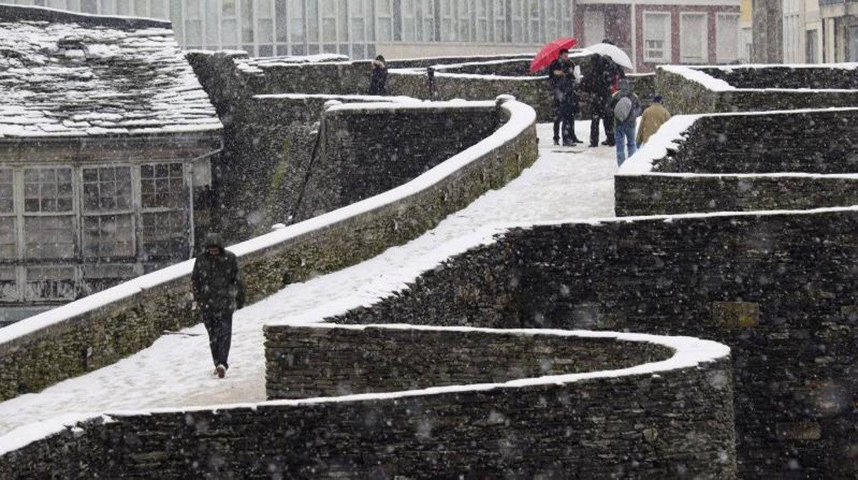 Los hechos ocurrieron en los alrededores de la muralla romana de Lugo (foto de archivo)