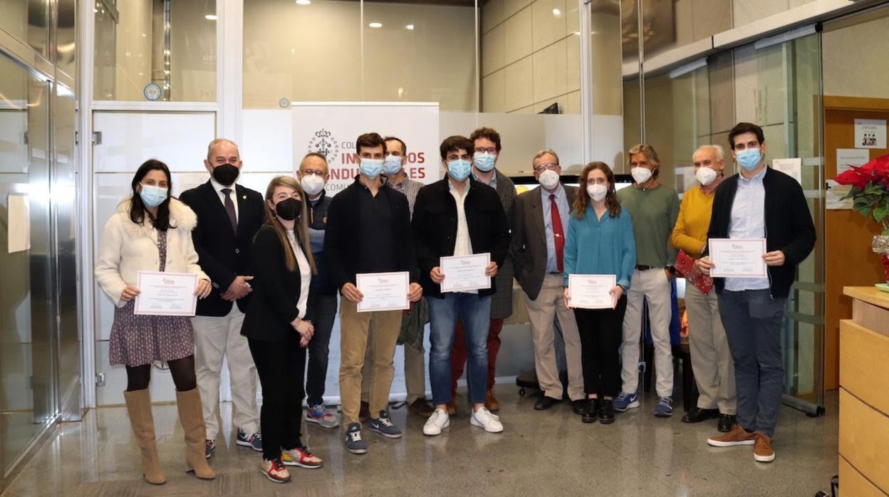 Los premiados por el Colegio de Ingenieros Industriales de la Comunidad Valenciana