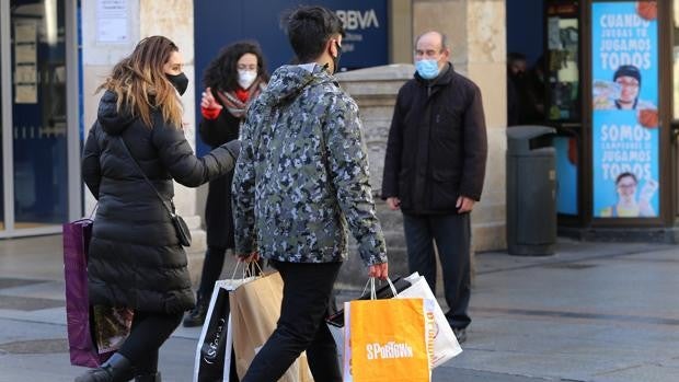 Las rebajas generarán 7.680 contratos en Castilla y León
