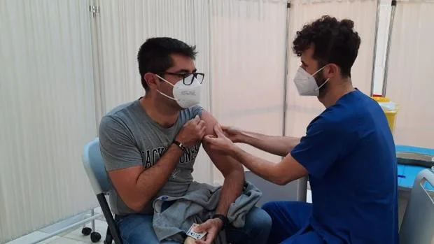 La Comunidad Valenciana acelera la vacunación contra el coronavirus con casi un millón de dosis en diciembre