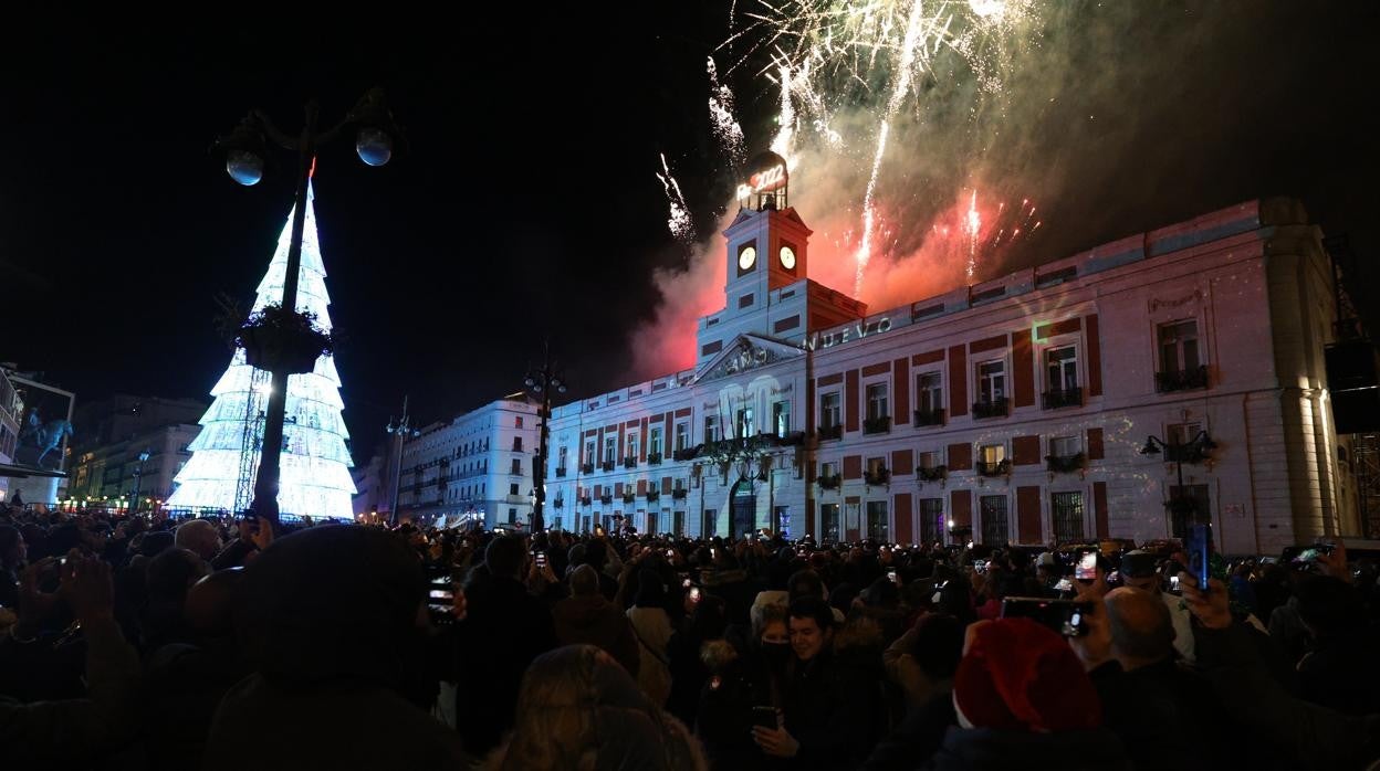 La criminalidad en Nochevieja vuelve a la época preCovid en Madrid: 143 reyertas, 156 borracheras y 75 incendios