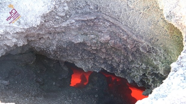 El volcán de La Palma 'respira' a más de 1.000 grados centígrados