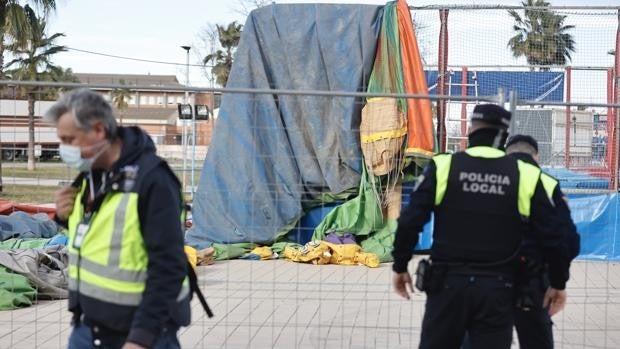 El castillo hinchable en el que murió una niña en Mislata estaba abierto pese al vendaval