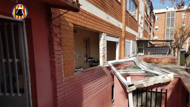 Una explosión de gas en una vivienda deja dos heridos en Buñol