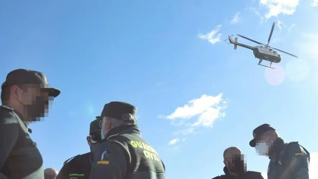 Un helicóptero y varios drones se unen a la búsqueda del joven de Paradinas de San Juan