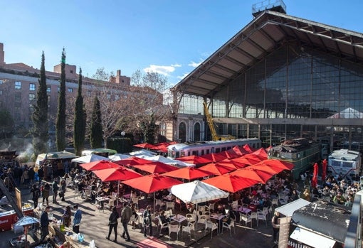 La zona exterior del Mercado de Motores