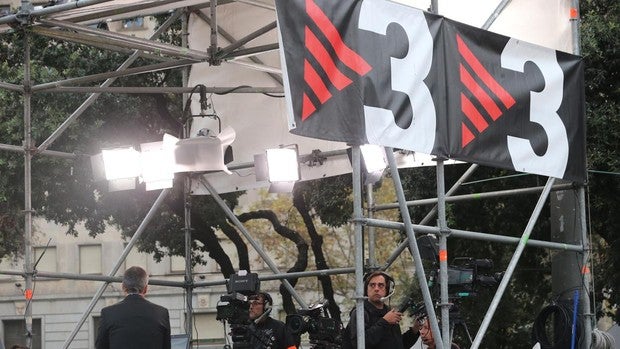 El regulador catalán investigará a TV3 por impedir utilizar el español