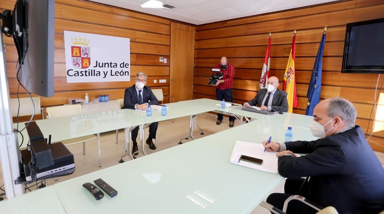 El consejero de Agricultura, Ganadería y Desarrollo Rural, Jesús Julio Carnero, participa en el Consejo Consultivo de Política Agrícola para Asuntos Comunitarios