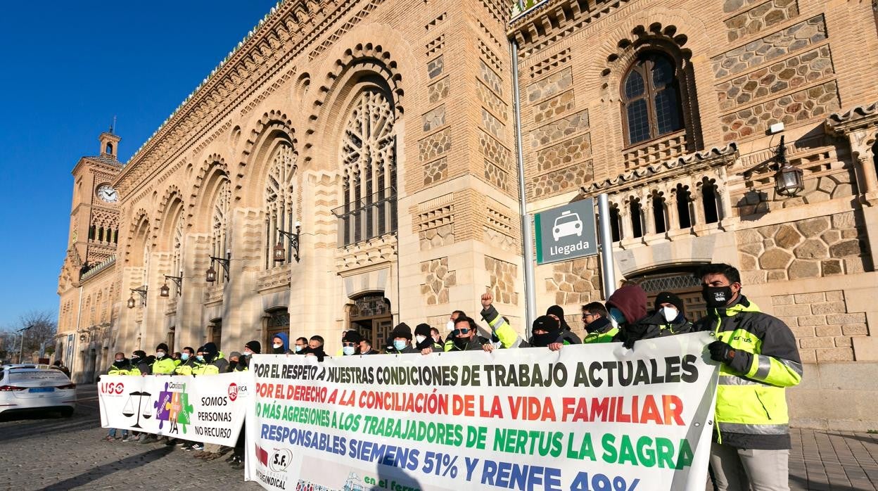 La marcha arrancó en la Estación del AVE, en el barrio de Santa Bárbara