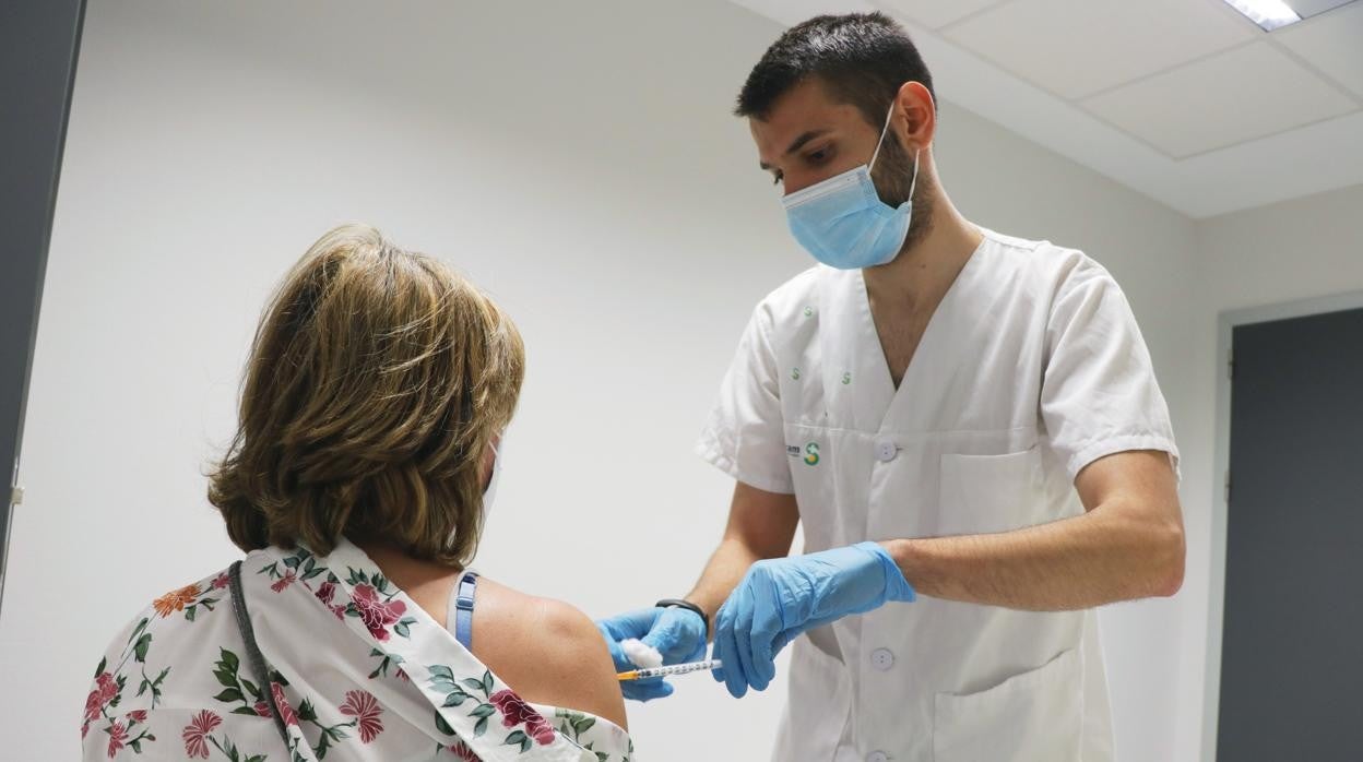 Sanidad abre un punto de vacunación en Toledo para edades entre 45 y 49 años