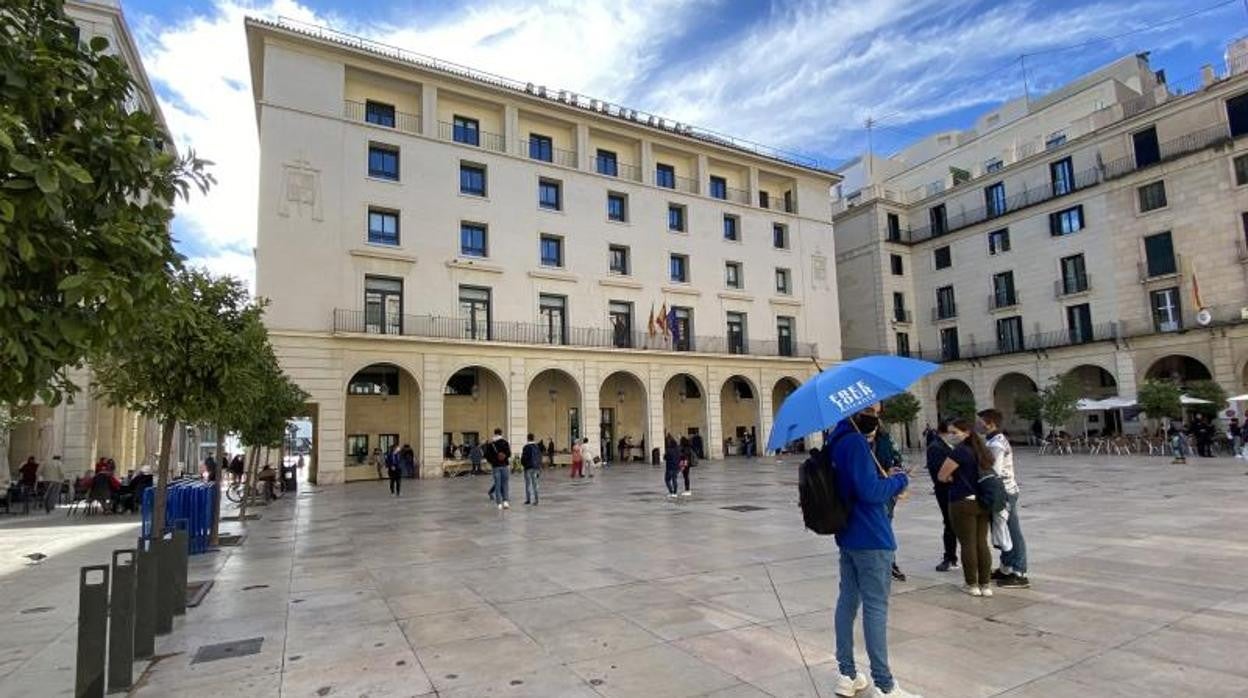 Fachada de la Audiencia Provincial de Alicante