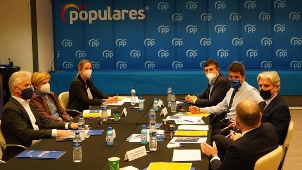 El PPCV crea la mesa de la industria con los principales sectores para preparar su programa de gobierno