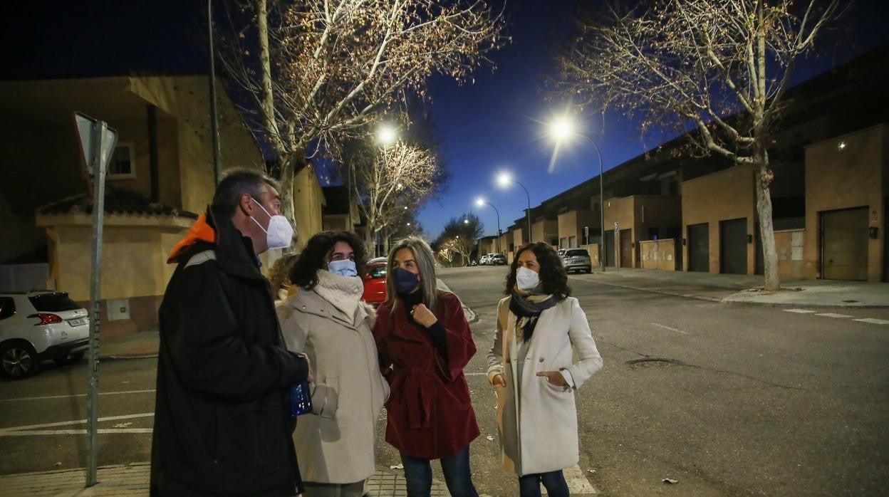 Milagros Tolón, en el barrio de Azucaica