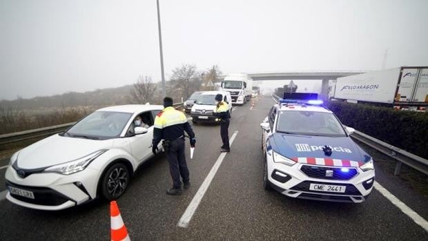 Detenido un camionero por homicidio imprudente por un accidente con tres muertos en Barcelona