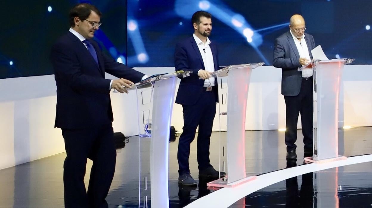 Queda en el aire cómo y cuándo se celebrará el primer debate, que coincide con su cuarentena