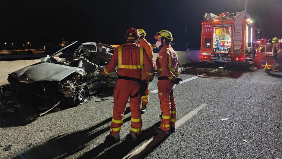 Investigan si uno de los coches en el siniestro de la localidad valenciana de Rotglà iba en sentido contrario