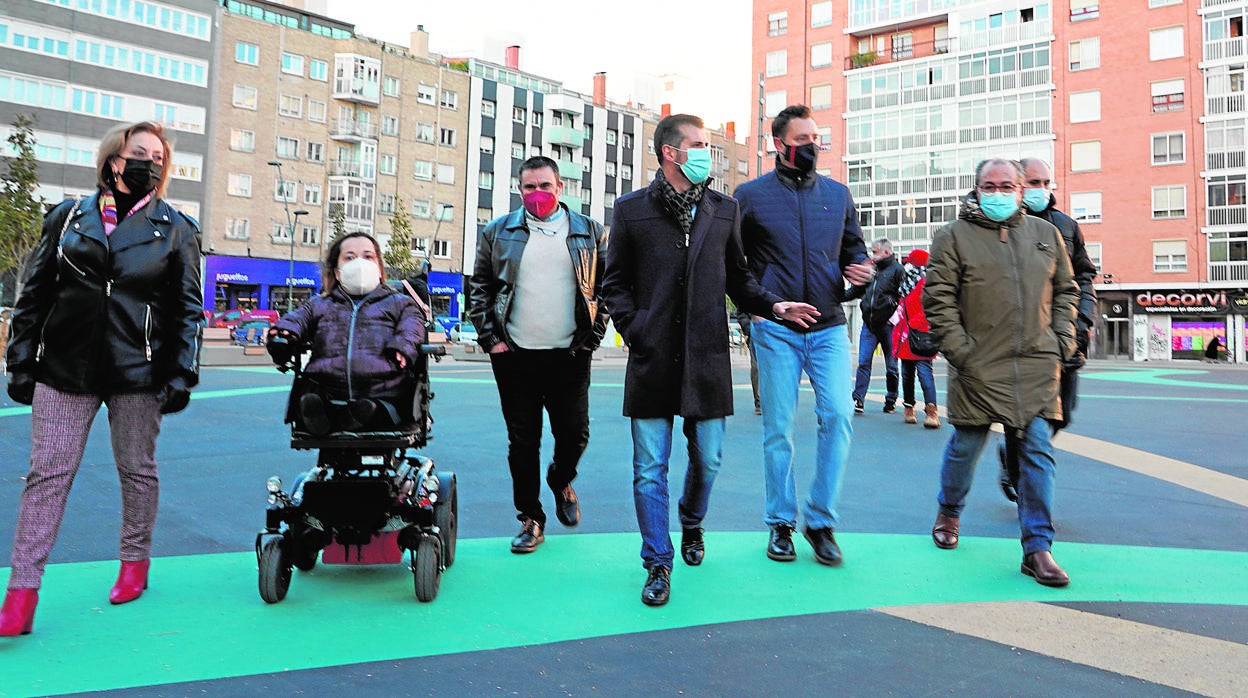 Tudanca, este martes durante su paseo por Burgos