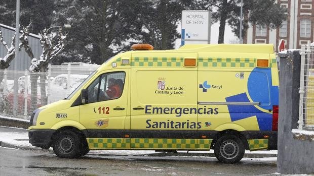 Un hombre de 60 años fallece en Soria después de que su vehículo chocase contra un camión