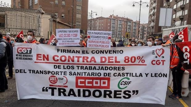 CGT acusa de «traidores» a UGT, CCOO y Csif por firmar el convenio del transporte sanitario