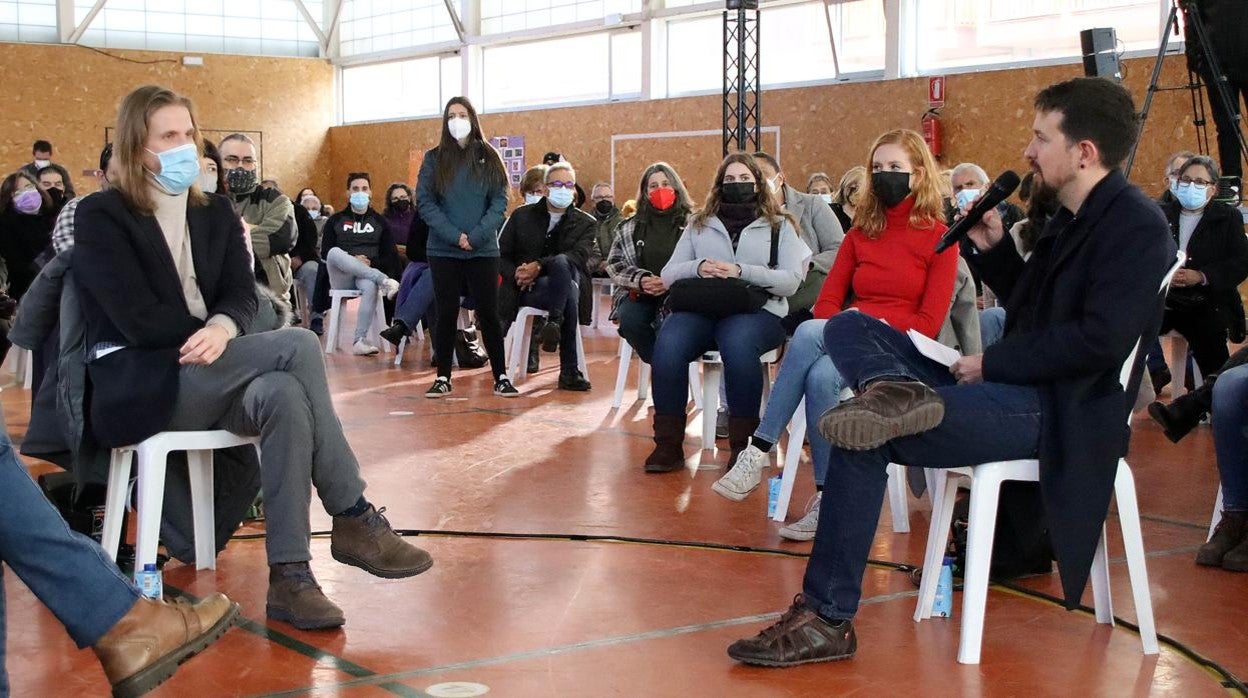 Acto electoral en León con Pablo Iglesias y Pablo Fernández