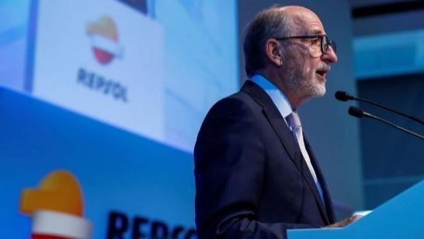 La Audiencia Nacional vuelve a imputar a Brufau, Fainé, Repsol y Caixabank por el encargo a Villarejo