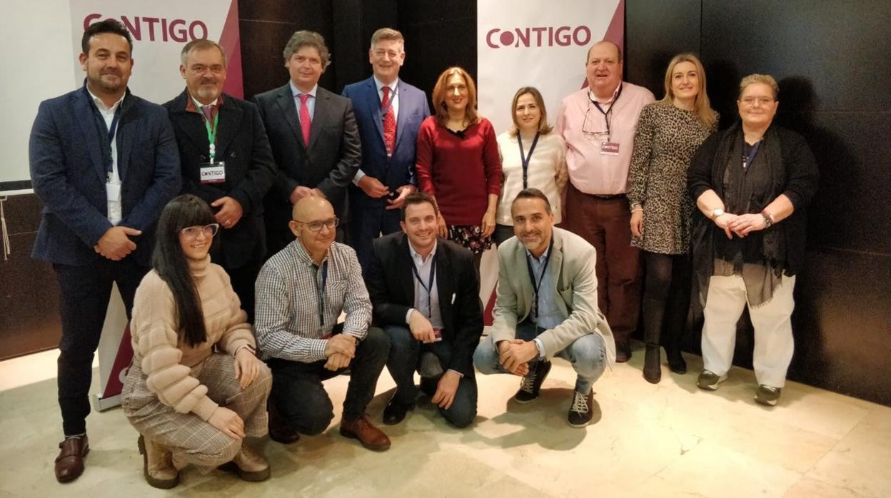 El presidente y miembros de la Ejecutiva Estatal de Contigo, durante su congreso en Madrid