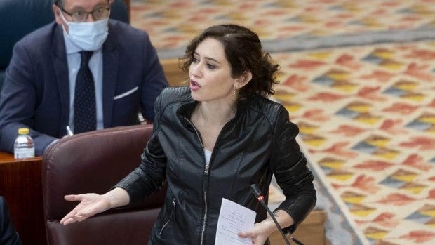 Ayuso denuncia la «ignominia» del PSOE con ETA: «Solo falta que le pongan un Ingreso Mínimo Vital»