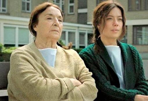 Petra Martínez y Anna Castillo, protagonistas de «La vida era eso»