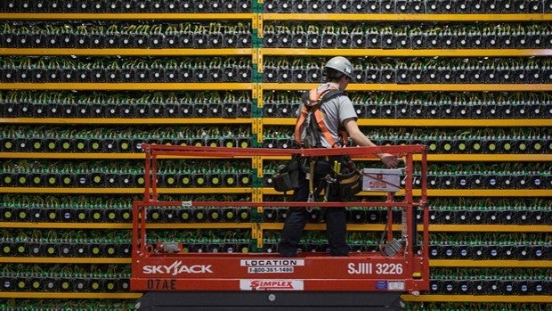 Los afectados elevan a 818 millones de euros la presunta estafa en bitcoins de Algoritms