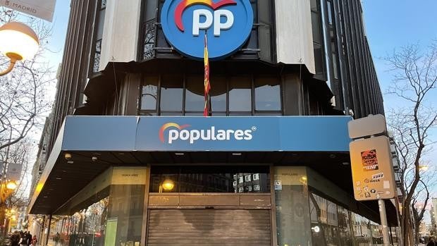 ¿Cómo se convoca un congreso extraordinario del PP?
