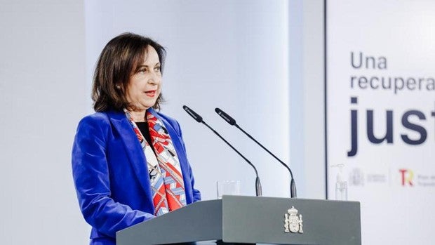 Robles subraya el compromiso de España con la OTAN si Putin agrede a un país de la Alianza