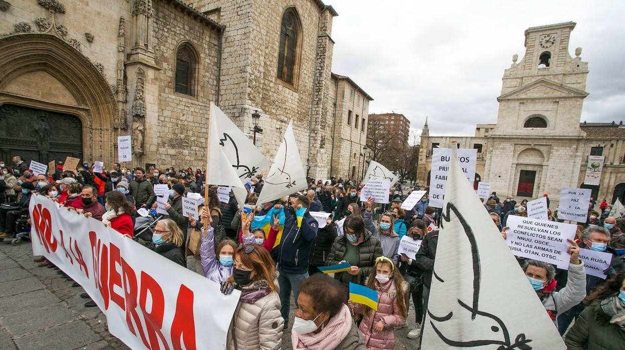 Concentración de rechazo a la guerra entre Rusia y Ucrania en Burgos