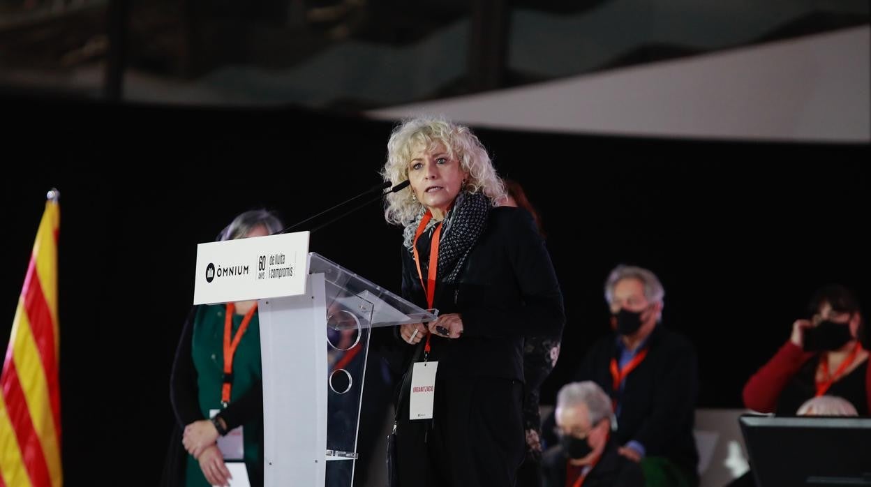 La periodista Mònica Terribas, este sábado durante la Asamblea General de Òmnium