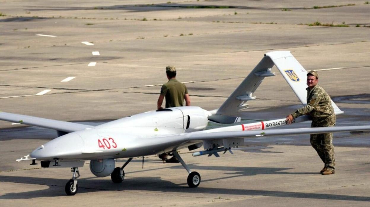 Bayraktar TB2, el dron turco que Ucrania emplea contra el avance de las  tropas rusas