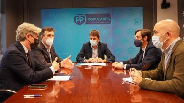 Carlos Mazón insiste en acabar con el «infierno fiscal» de la Comunidad Valenciana para potenciar la industria