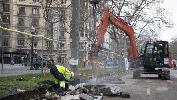 Arrancan, al fin, las obras de conexión del tranvía por el centro de Barcelona