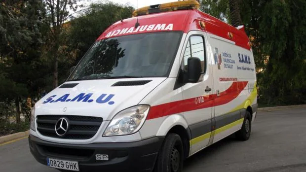 Muere un hombre y otras cuatro personas resultan heridas en un incendio en una vivienda de Paterna