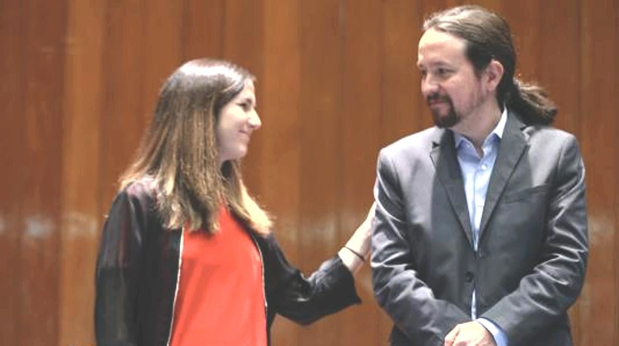 La líder de Podemos y ministra, Ione Belarra, junto al ex secretario general del partido, Pablo Iglesias