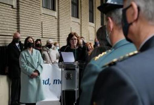 Al acto en recuerdo de las víctimas del terrorismo también han acudido representantes de las Fuerzas Armadas y de los Cuerpos y Fuerzas de Seguridad del Estado