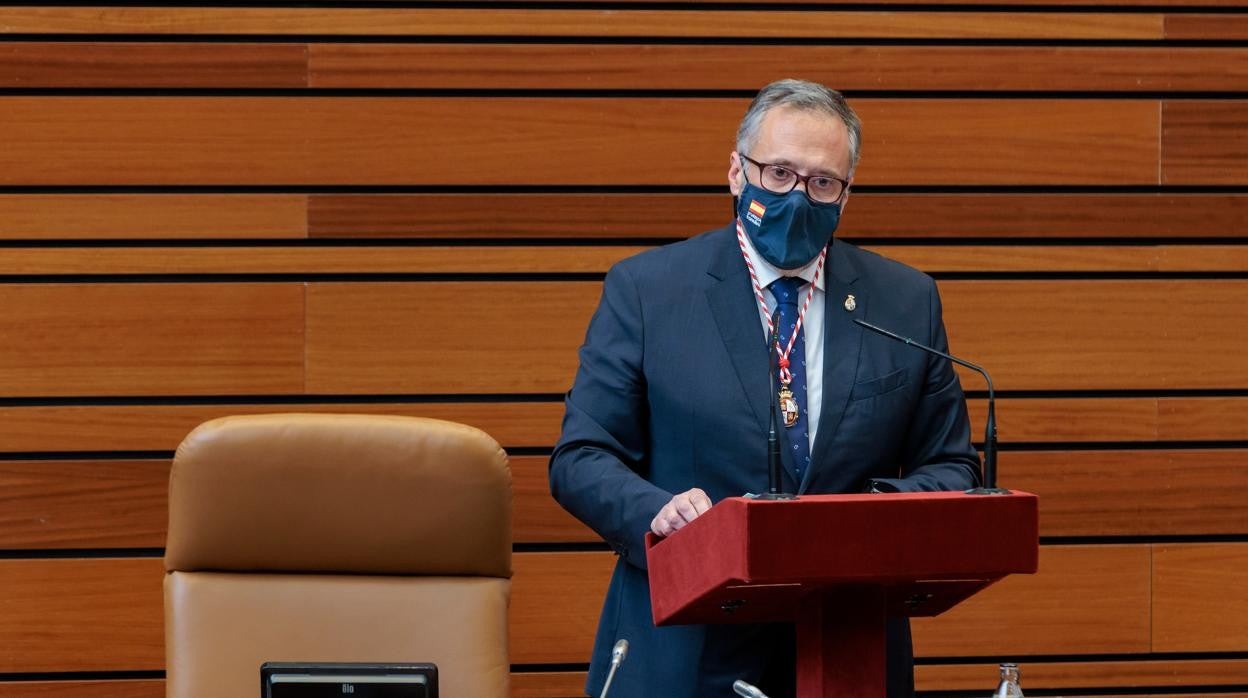 Carlos Pollán, durante su primer discurso tras ser nombrado presidente de las Cortes