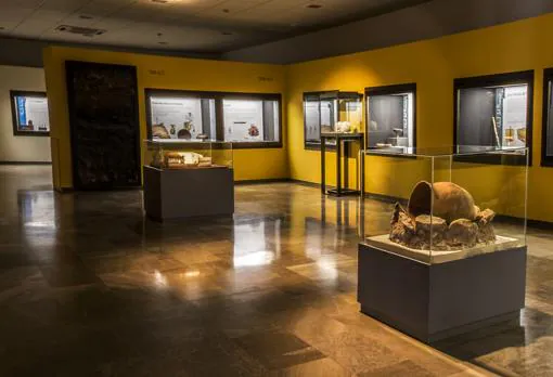 La parte de arqueología exhibe piezas únicas halladas en la provincia