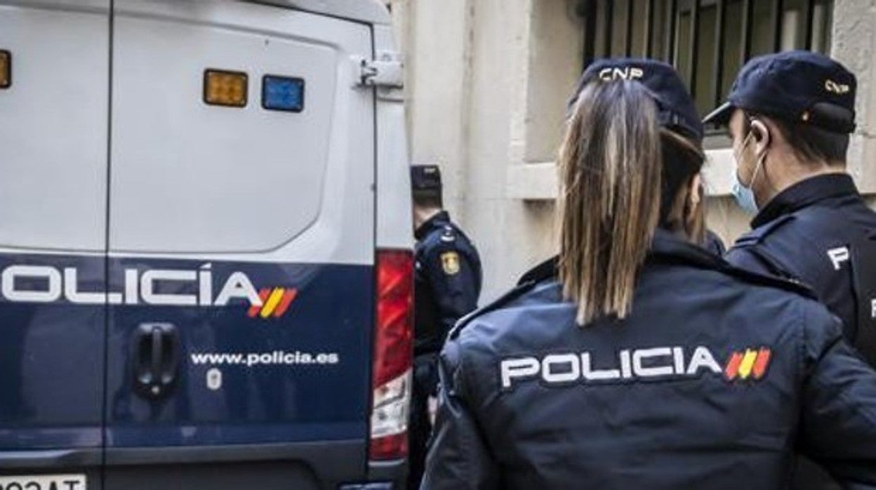 Efectivos de la Policía Nacional