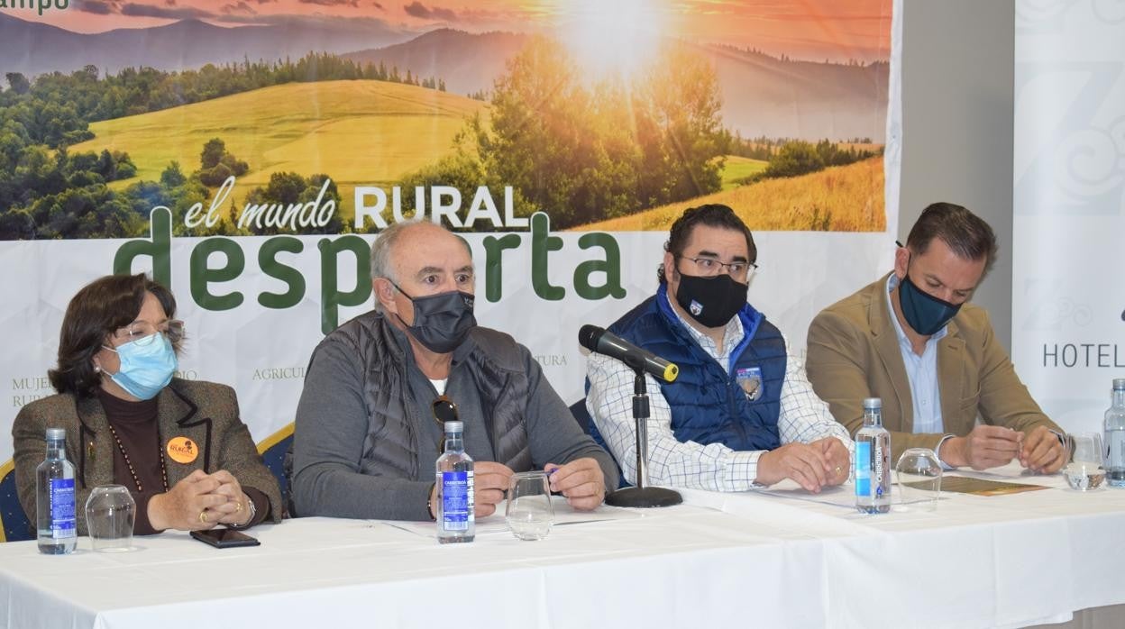 Fresneda durante la rueda de prensa