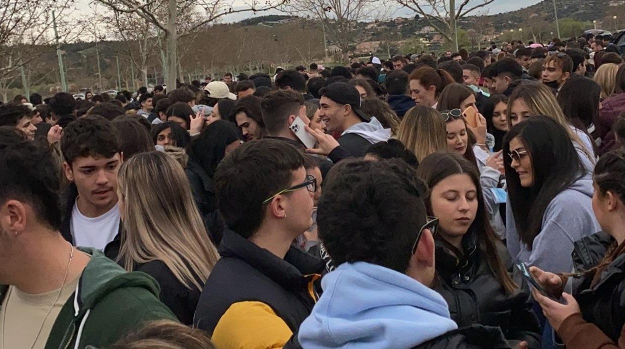 Jóvenes en la Peraleda