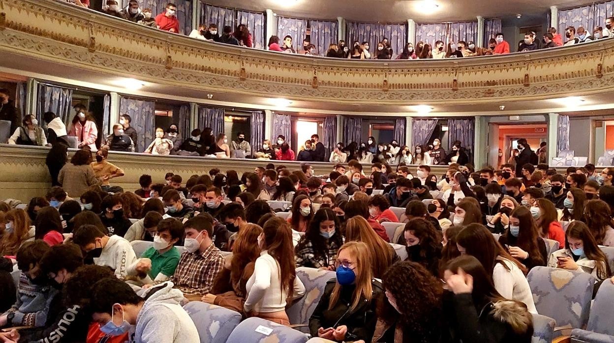 Antonio Illán Illán: Fortunata y Benito de LaJoven Compañía en el Rojas