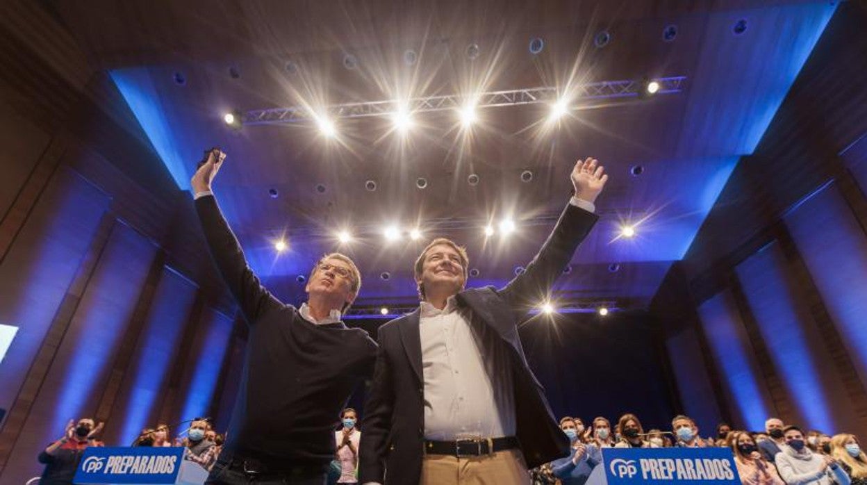 Alberto Núñez Feijóo, el sábado en un acto en Valladolid junto a Alfonso Fernández Mañueco