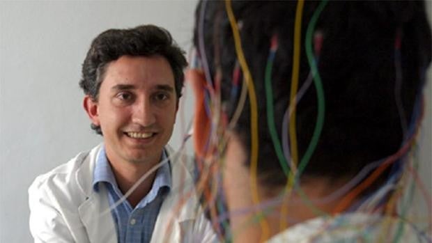 El dispositivo que permitirá anticiparse a las crisis epilépticas: unos minutos que marcan la diferencia